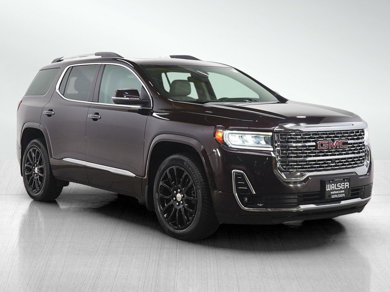 Used 2021 GMC Acadia Denali w/ GMC Pro Grade Package image 7