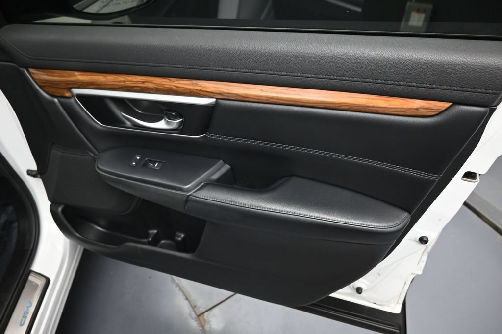 Used 2019 Honda CR-V Touring image 32