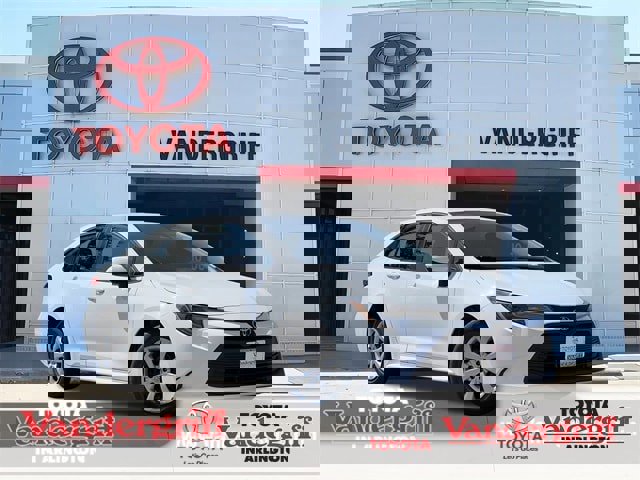 Certified 2023 Toyota Corolla LE image 1