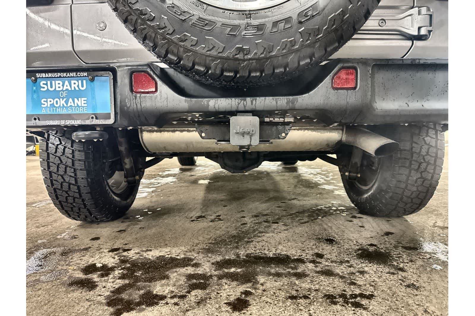 Used 2018 Jeep Wrangler Unlimited Sahara AWD/4WD image 34