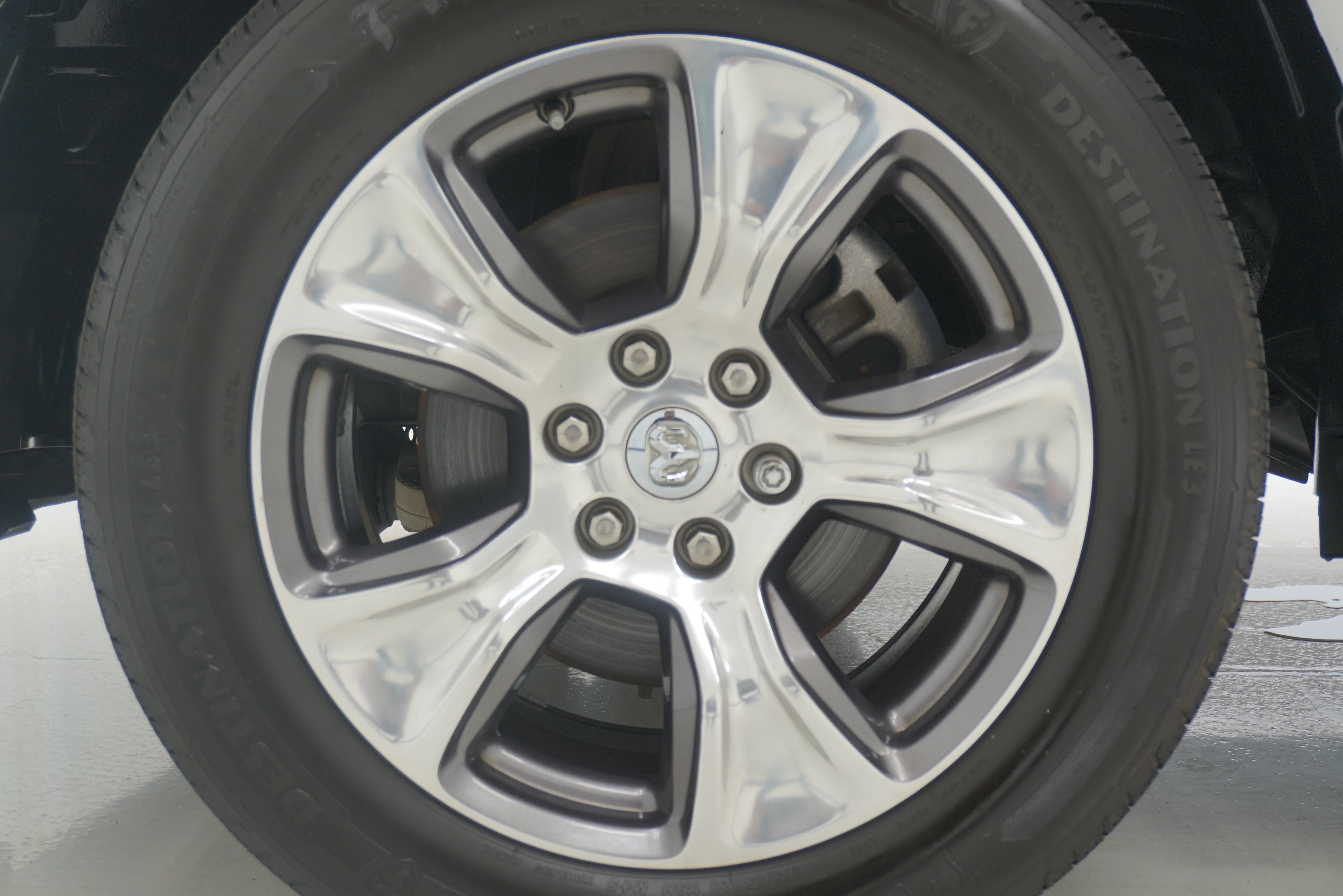 Used 2020 RAM 1500 Laramie RWD image 26