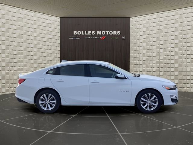 Used 2024 Chevrolet Malibu LT image 3