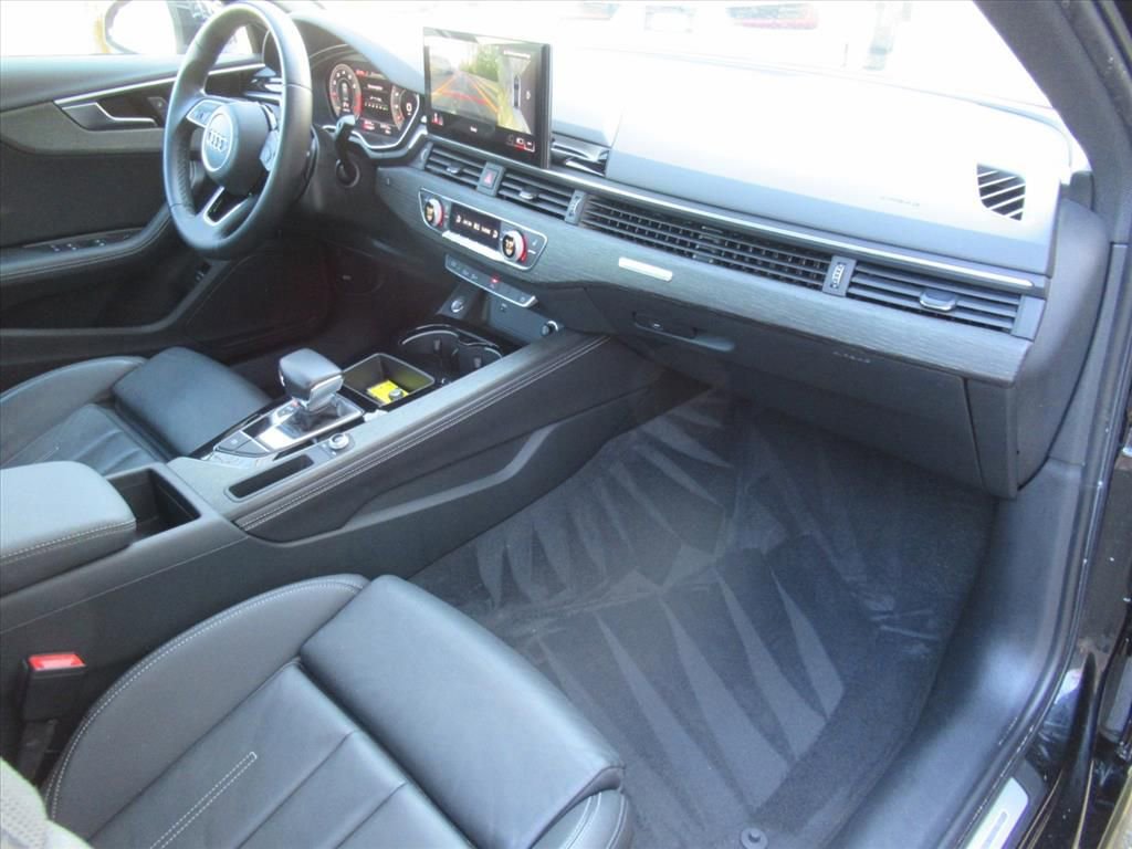 Used 2022 Audi A4 2.0T Premium Plus image 11