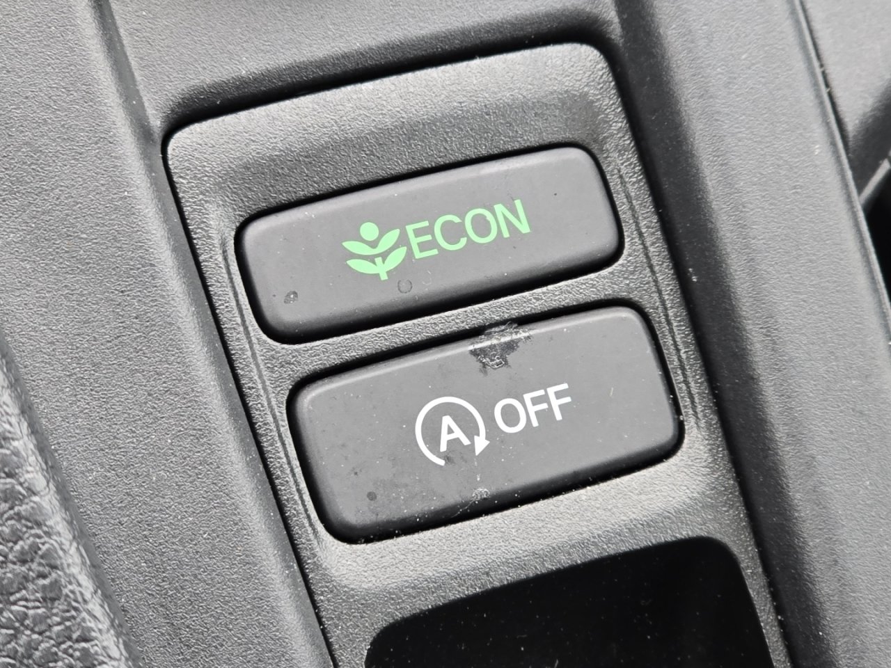 Certified 2025 Honda Accord SE image 9