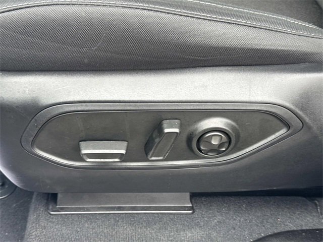 Used 2024 Jeep Grand Cherokee Laredo image 24