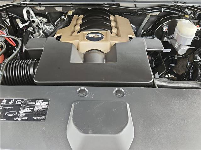 Used 2019 Cadillac Escalade Luxury AWD/4WD image 24