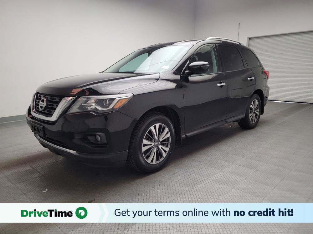 Used 2017 Nissan Pathfinder SV image 1