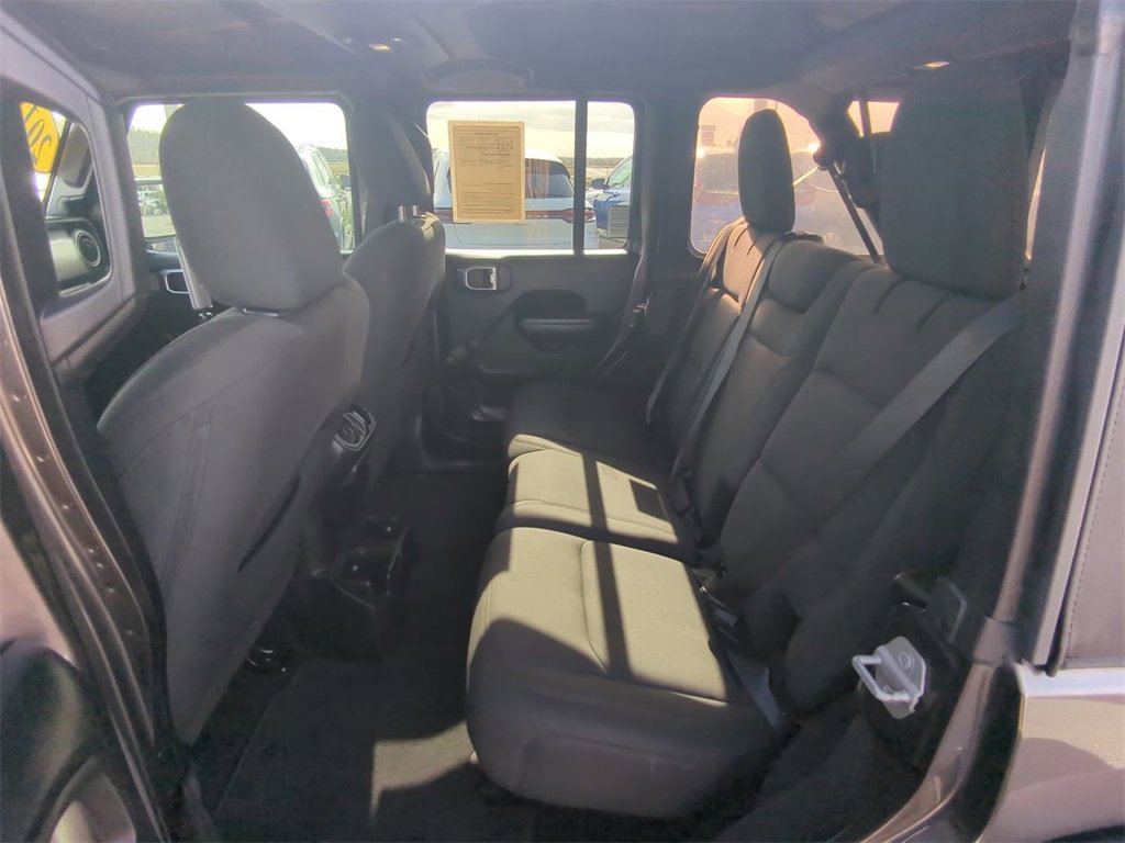 Used 2018 Jeep Wrangler Unlimited Sport image 14