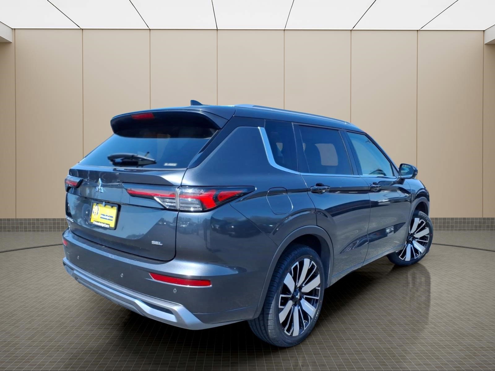 Used 2025 Mitsubishi Outlander SEL image 6