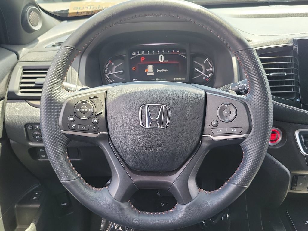 Certified 2025 Honda Passport TrailSport image 25