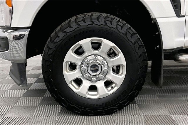 Used 2023 Ford F250 XLT image 8