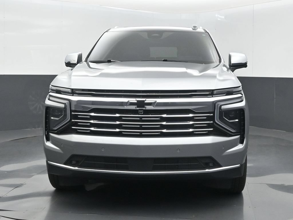 Used 2025 Chevrolet Tahoe Premier AWD/4WD image 2