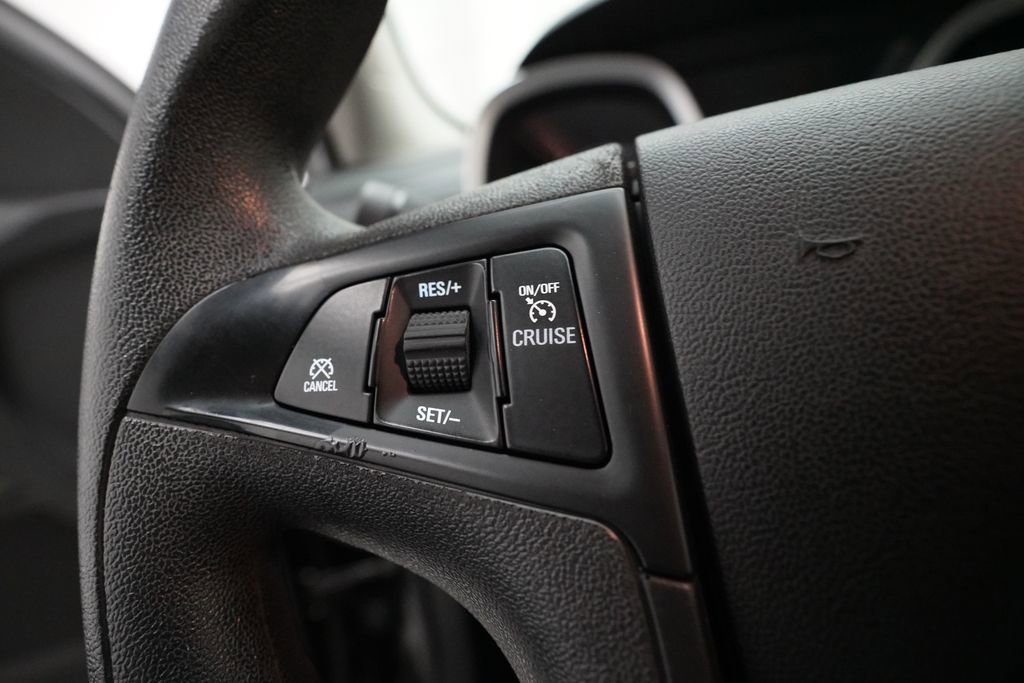 Used 2013 Chevrolet Equinox LS image 17