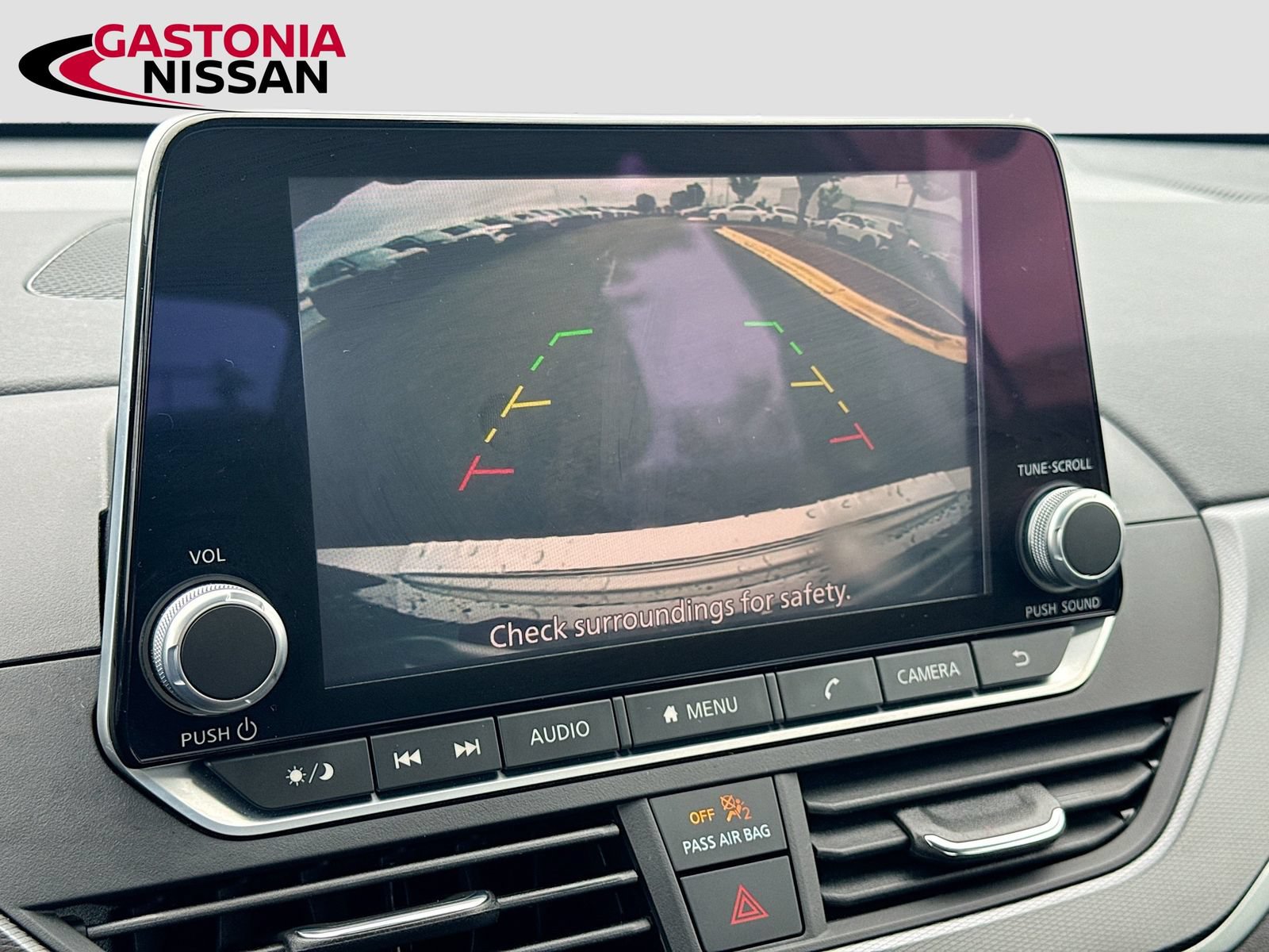 Used 2023 Nissan Altima 2.5 SR AWD/4WD image 17