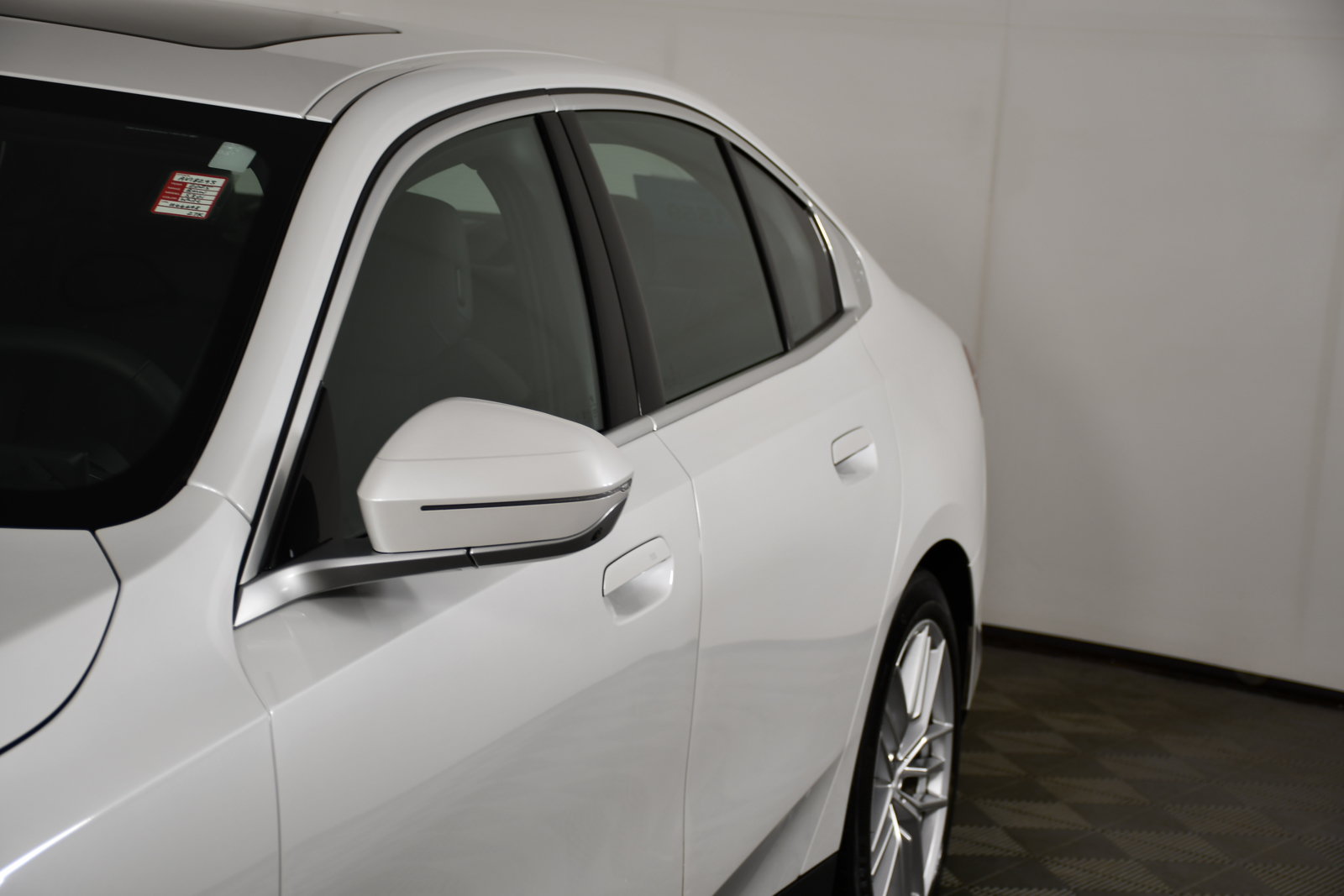 Used 2025 BMW 530i xDrive AWD/4WD image 13