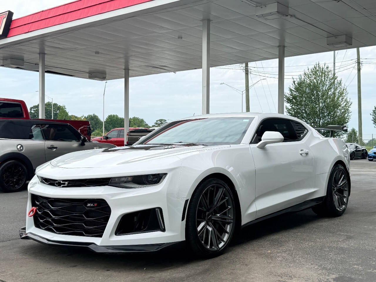 Used 2022 Chevrolet Camaro ZL1 RWD image 6