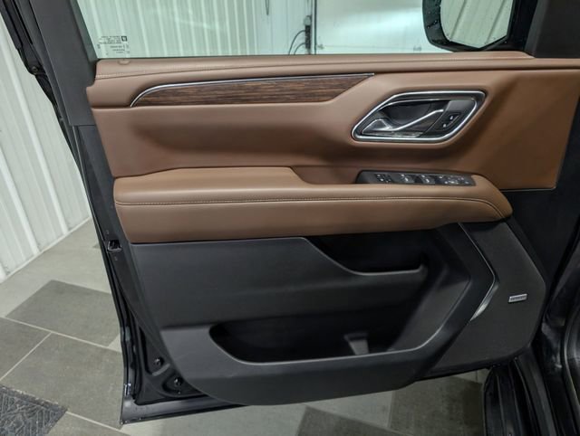 Used 2024 Chevrolet Suburban High Country w/ Max Trailering Package AWD/4WD image 14