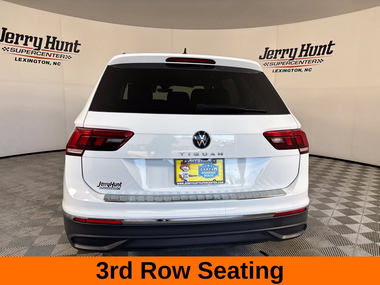 Used 2024 Volkswagen Tiguan Wolfsburg Edition FWD image 6