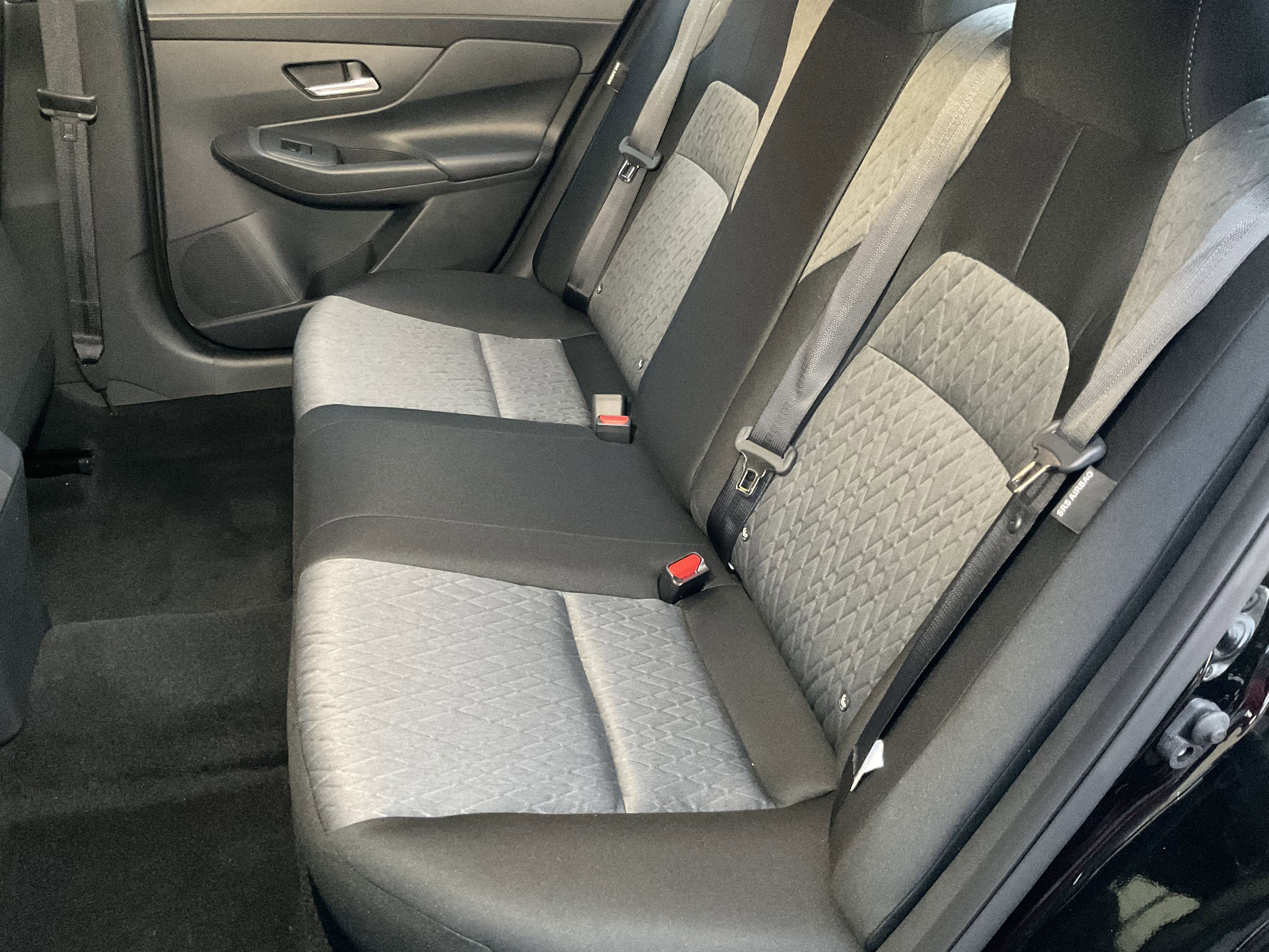 Used 2026 Nissan Sentra SV w/ Floor Mat Package image 31