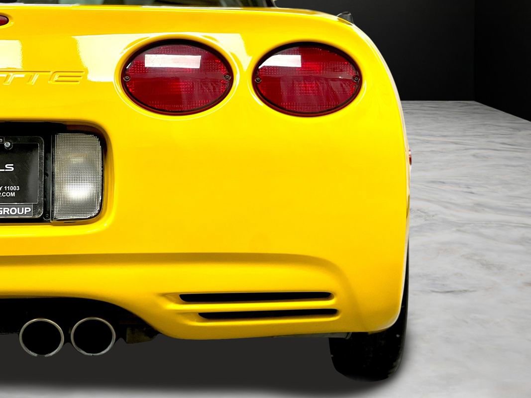 Used 2003 Chevrolet Corvette Z06 w/ Memory Package, 3 Drivers image 13