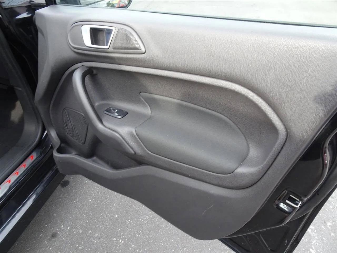 Used 2014 Ford Fiesta ST w/ ST Recaro Package image 9