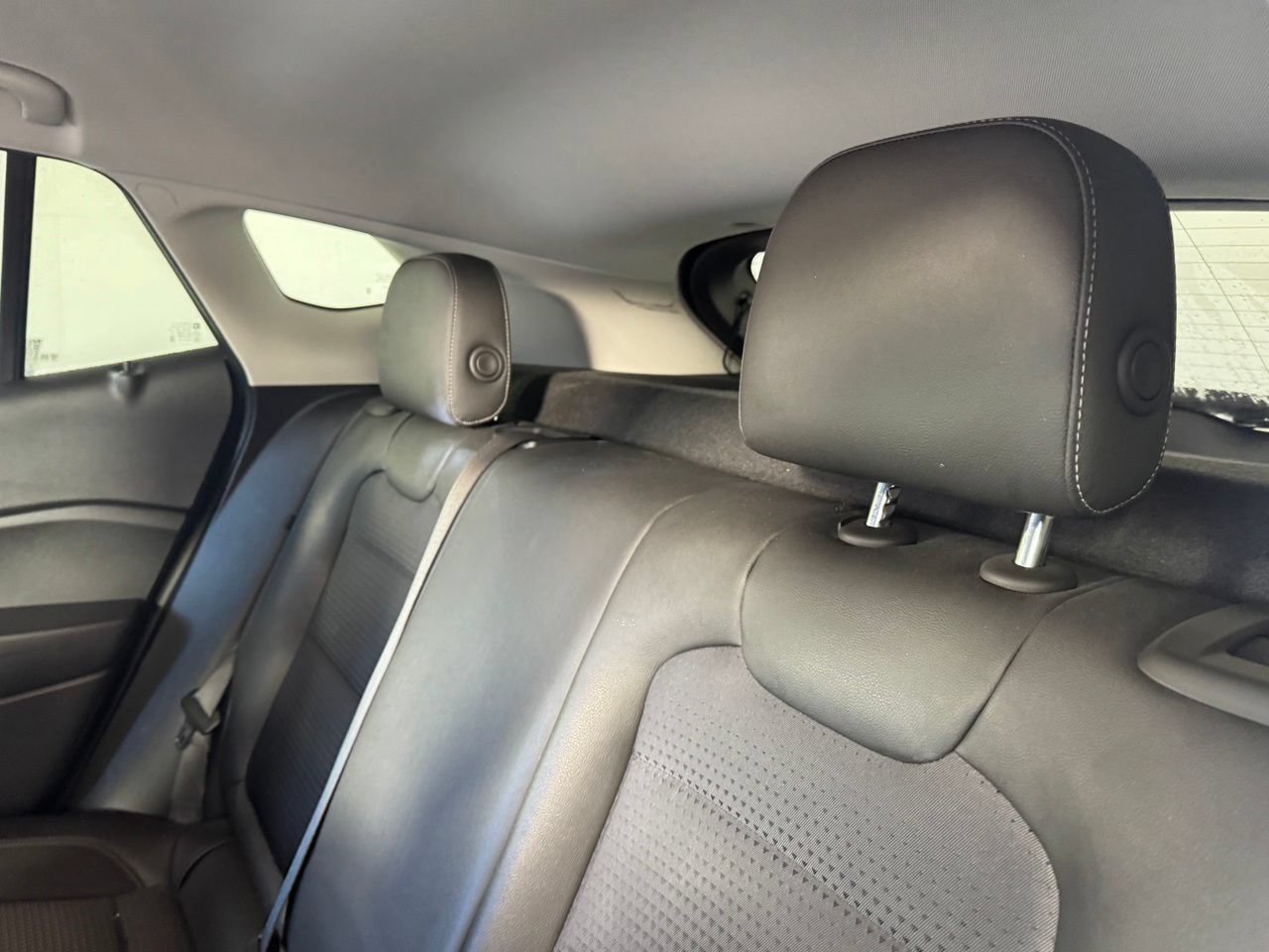 Used 2024 Chevrolet Trax LT FWD image 11
