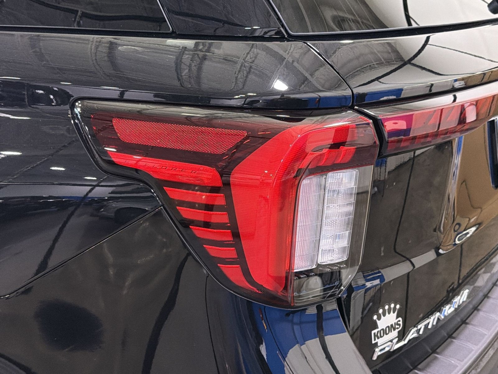 New 2026 Ford Explorer Platinum w/ LUX Leather Package AWD/4WD image 18
