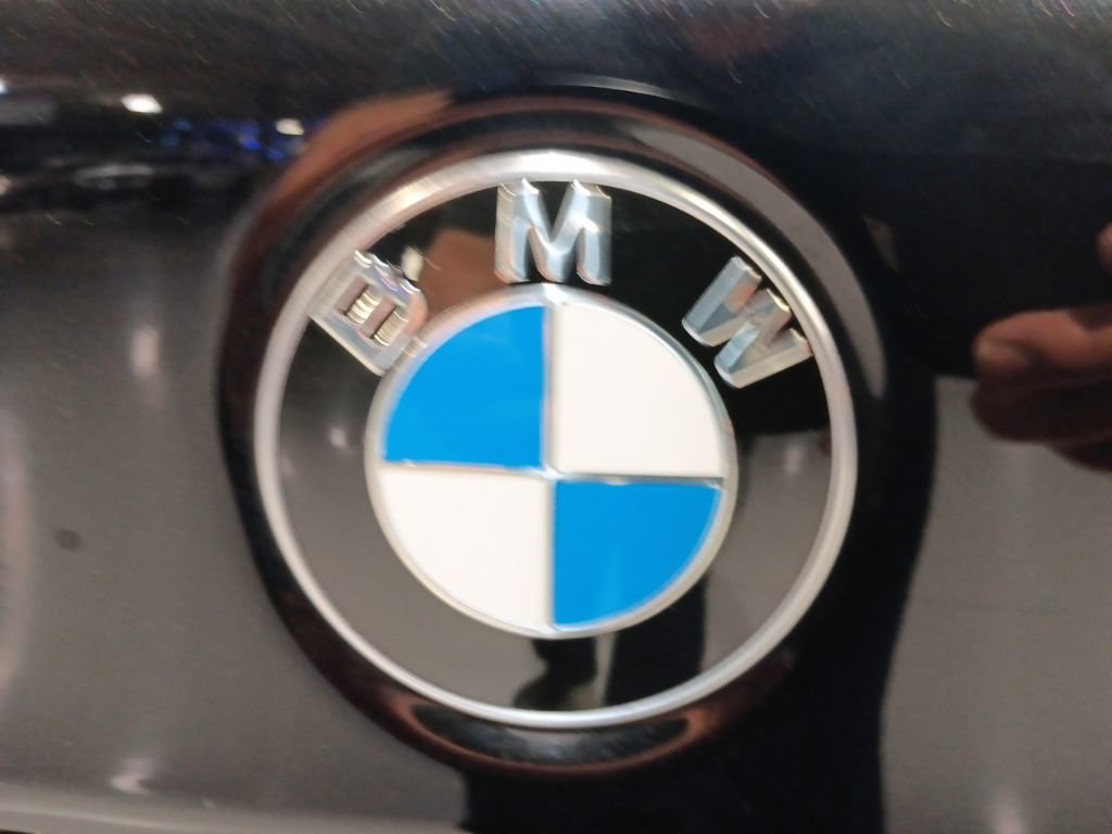Certified 2023 BMW 530i xDrive w/ Convenience Package AWD/4WD image 13