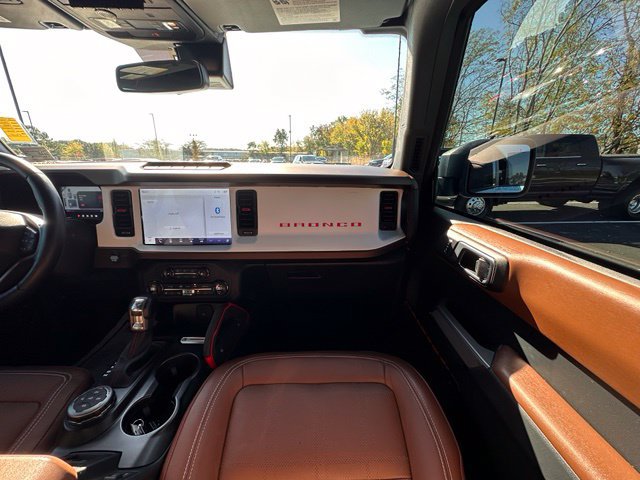 Used 2023 Ford Bronco Heritage Edition AWD/4WD image 27