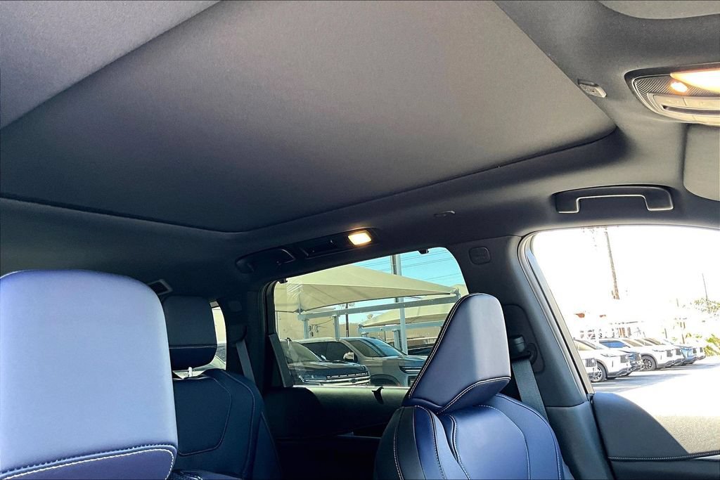 Used 2026 INFINITI QX60 Sport w/ Dark Cargo Package AWD/4WD image 18