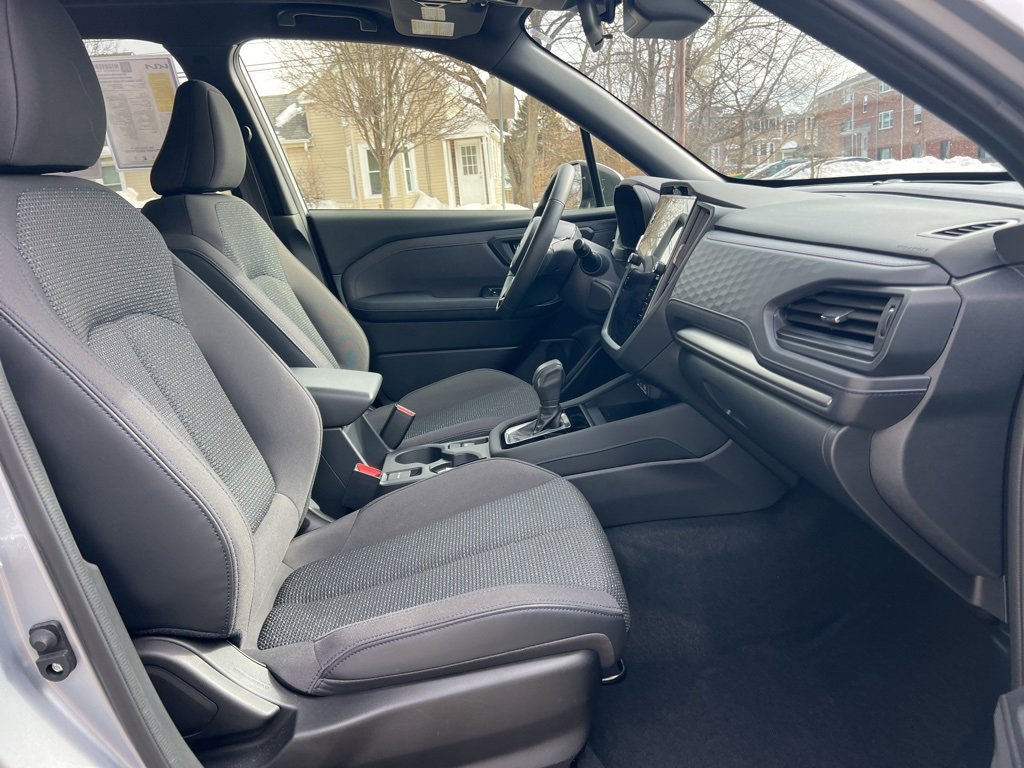 Used 2025 Subaru Forester Premium image 25