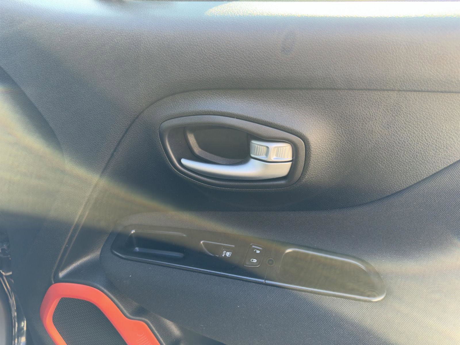 Used 2019 Jeep Renegade Sport AWD/4WD image 31