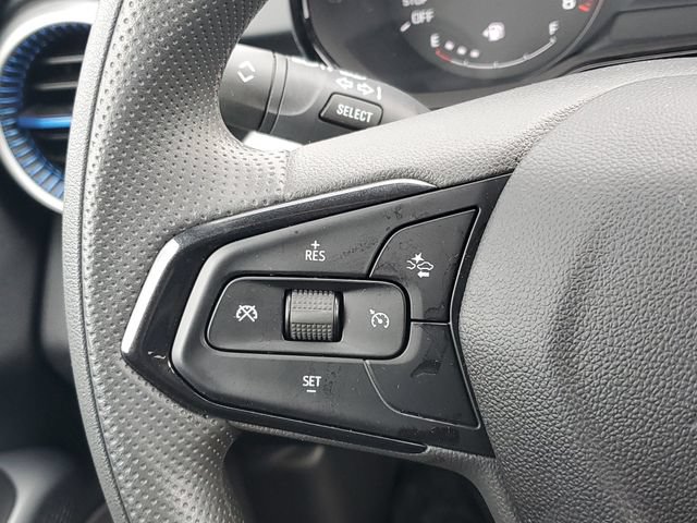 Certified 2025 Chevrolet Trax LS FWD image 20