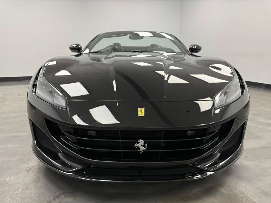 Used 2019 Ferrari Portofino RWD image 24