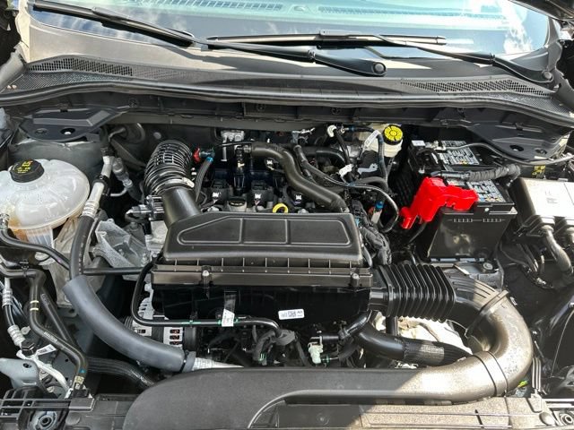 Used 2025 Ford Escape Active AWD/4WD image 36