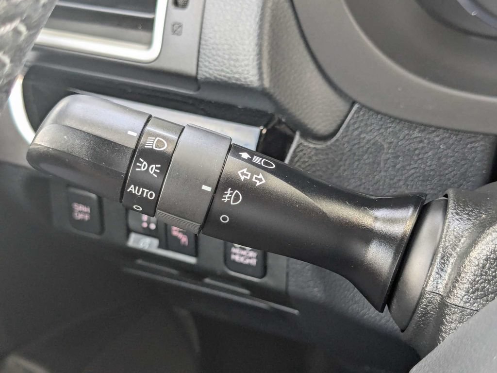 Used 2018 Subaru Forester 2.5i Touring w/ Popular Package #3B AWD/4WD image 37