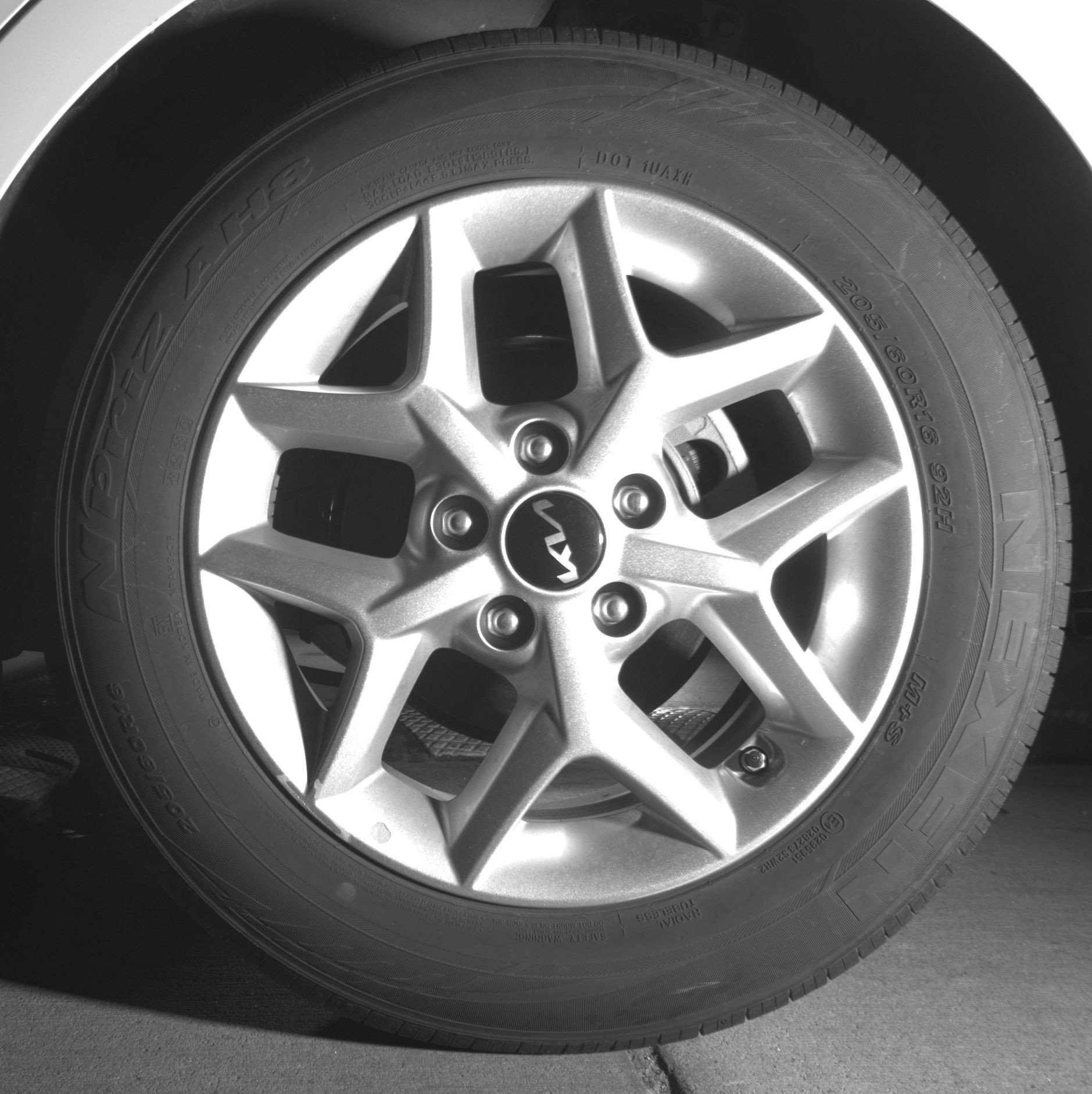 Used 2025 Kia Soul LX w/ LX Technology Package FWD image 14