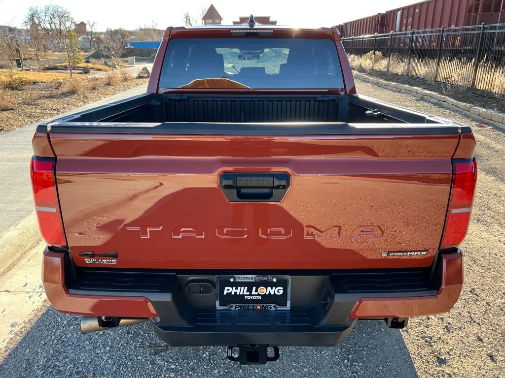 Used 2025 Toyota Tacoma TRD Off-Road image 5