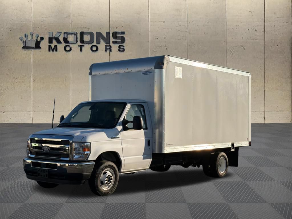 New 2026 Ford E-450 and Econoline 450 Super Duty w/ Power Equipment Group RWD image 1