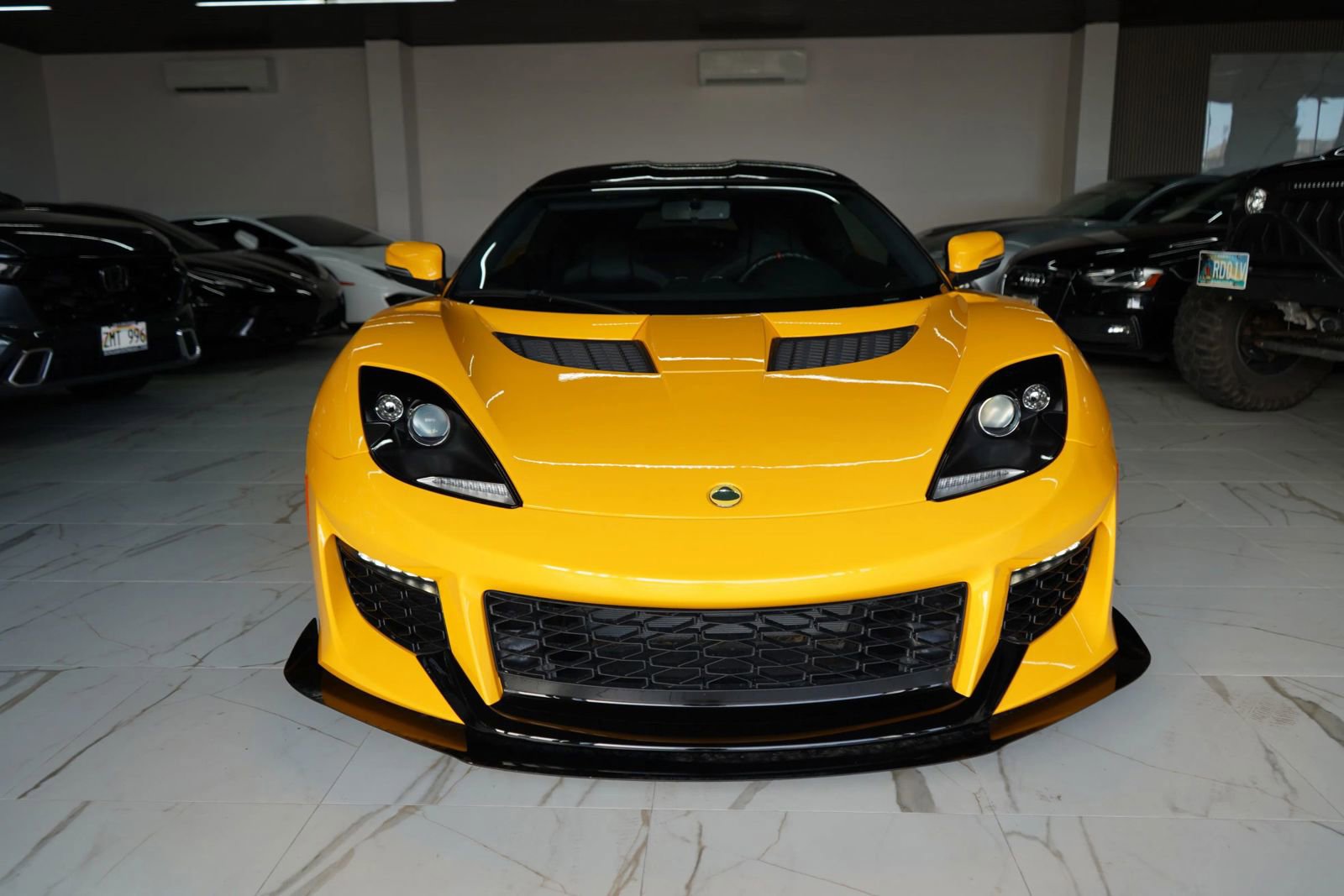 Used 2017 Lotus Evora 400 RWD image 2