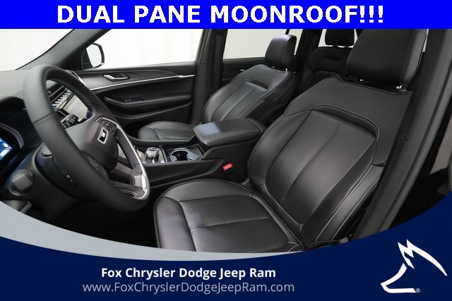 Used 2025 Jeep Grand Cherokee Limited 4xe image 7