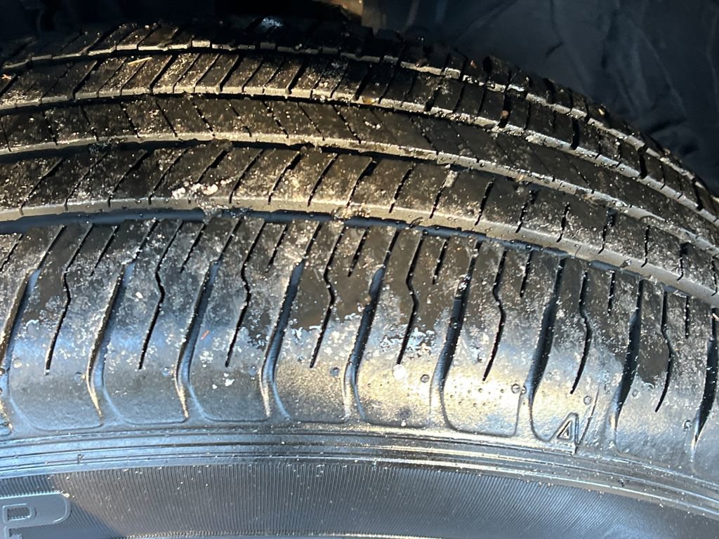 Used 2021 Toyota RAV4 SE image 24