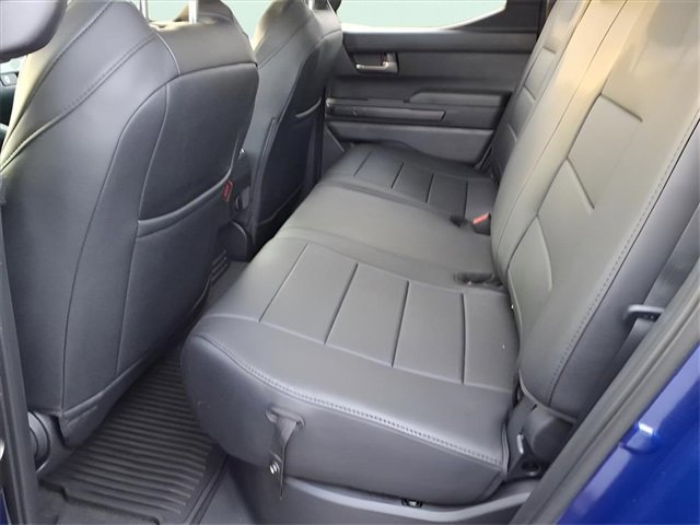 Used 2025 Toyota Tacoma SR5 image 8