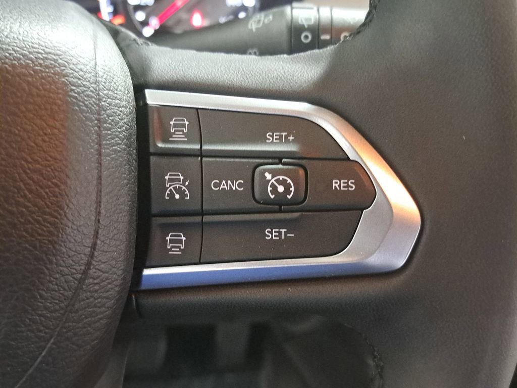 Used 2023 Jeep Compass Limited AWD/4WD image 19