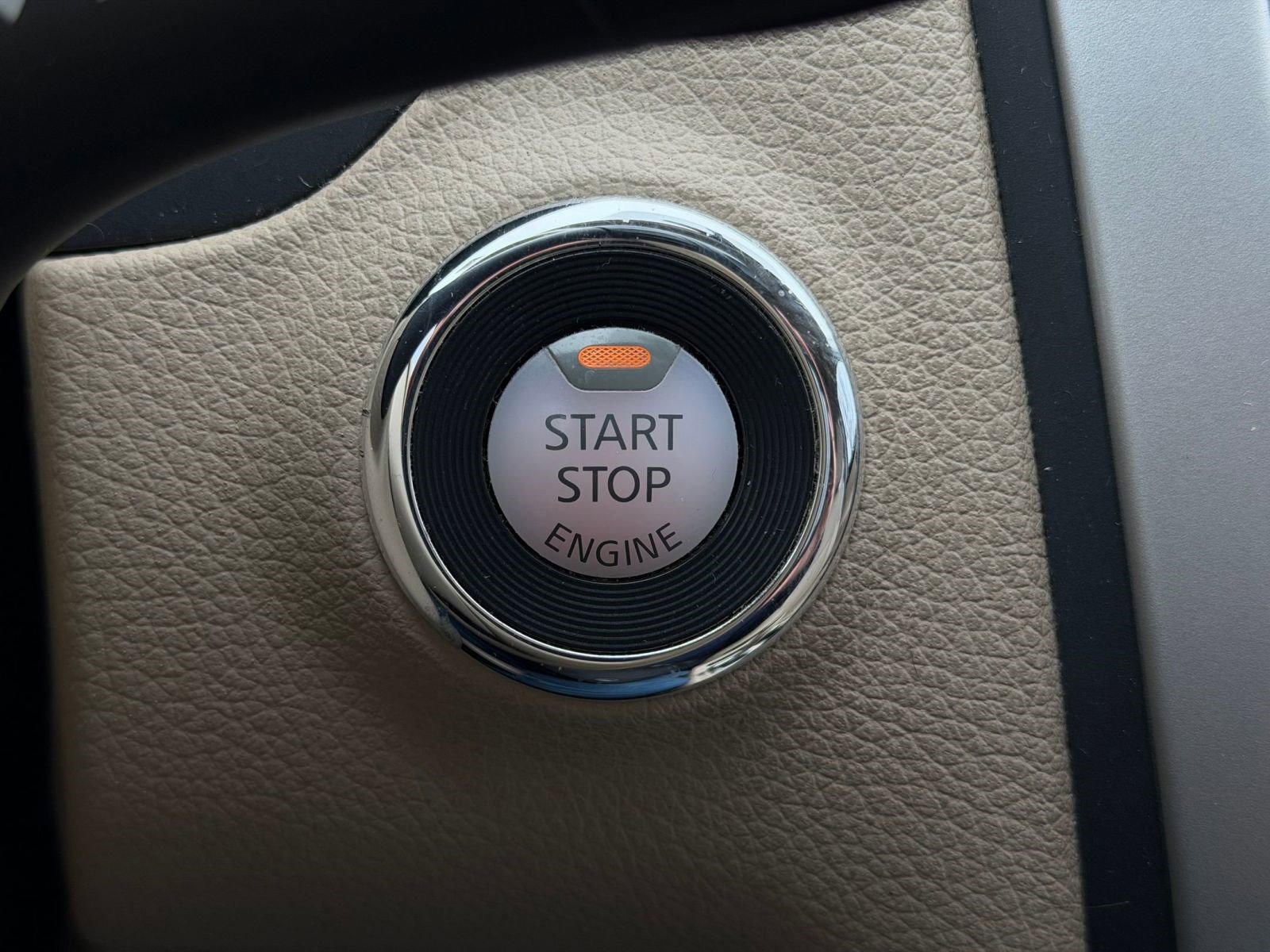 Used 2016 Nissan Altima 2.5 SL w/ Moonroof Package image 35