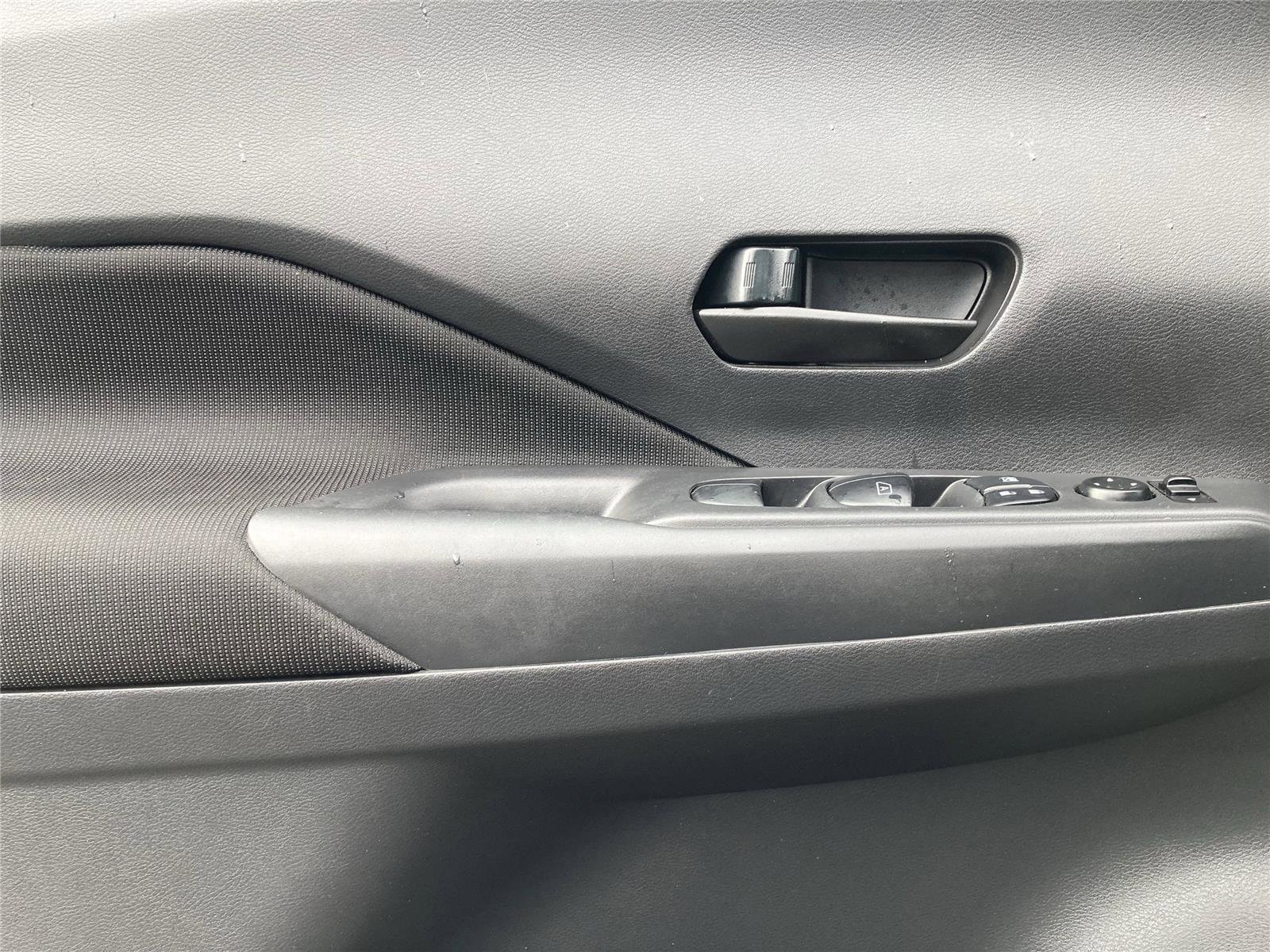 Used 2023 Nissan Kicks S image 25