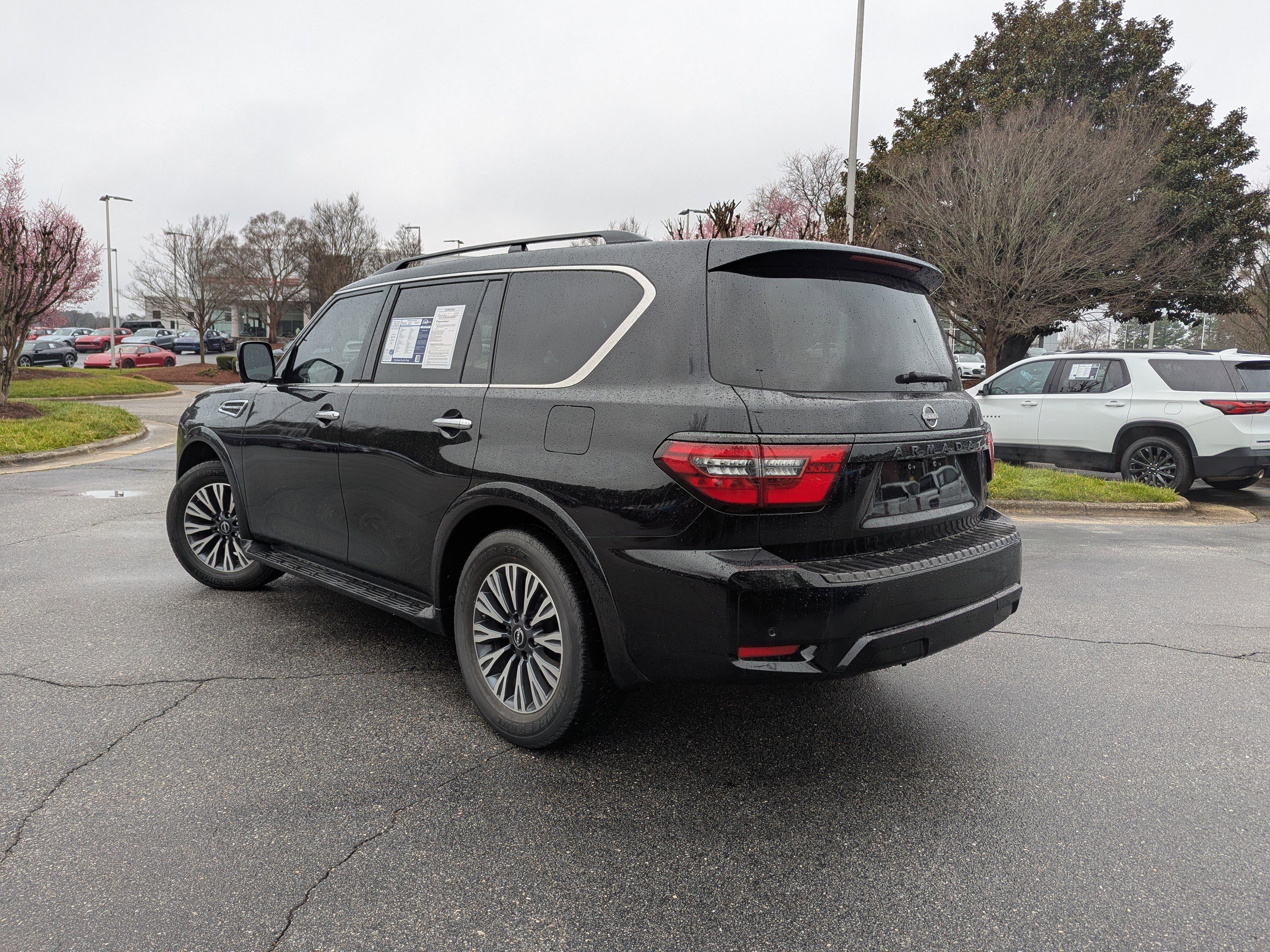Used 2023 Nissan Armada SL w/ Midnight Edition Package image 7