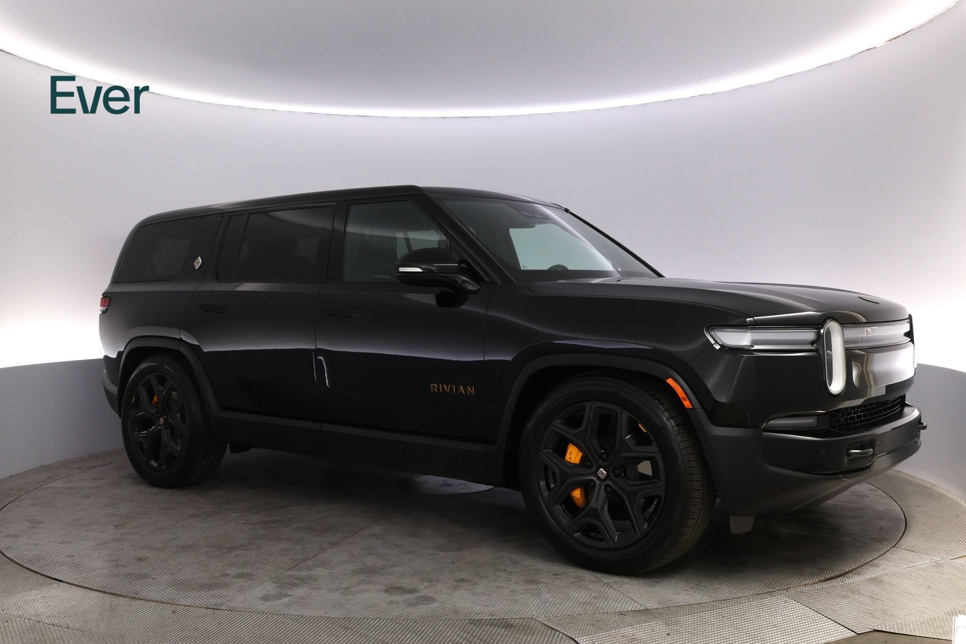 Used 2025 Rivian R1S Premium AWD/4WD image 14