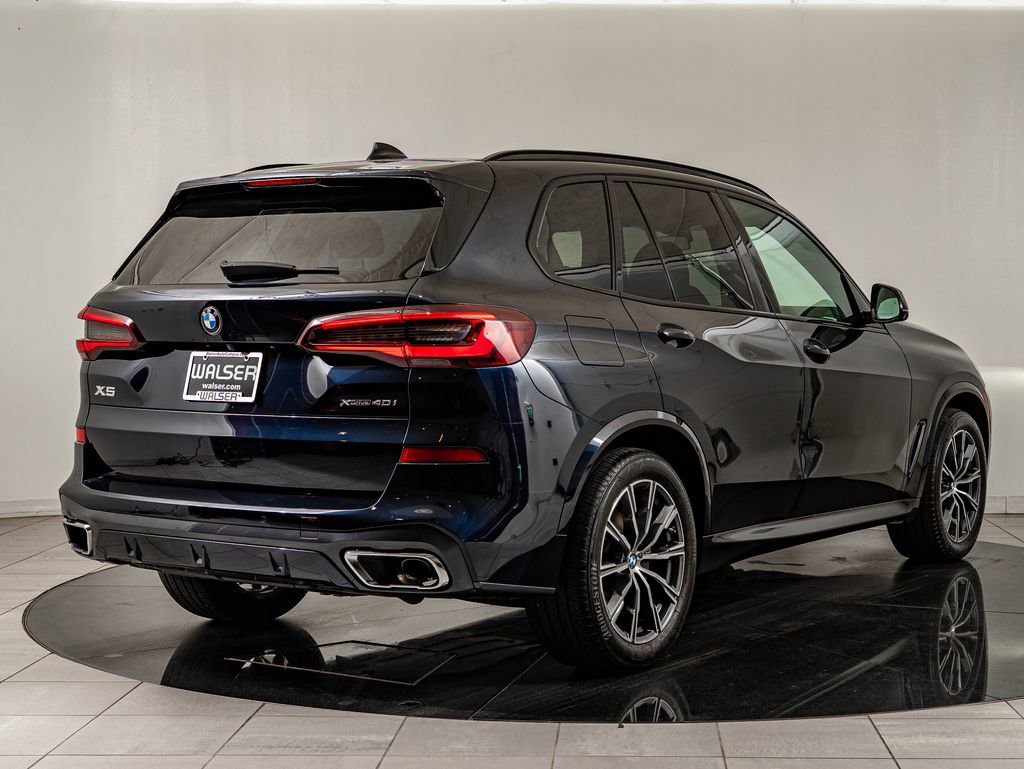 Used 2022 BMW X5 xDrive40i w/ M Sport Package AWD/4WD image 5