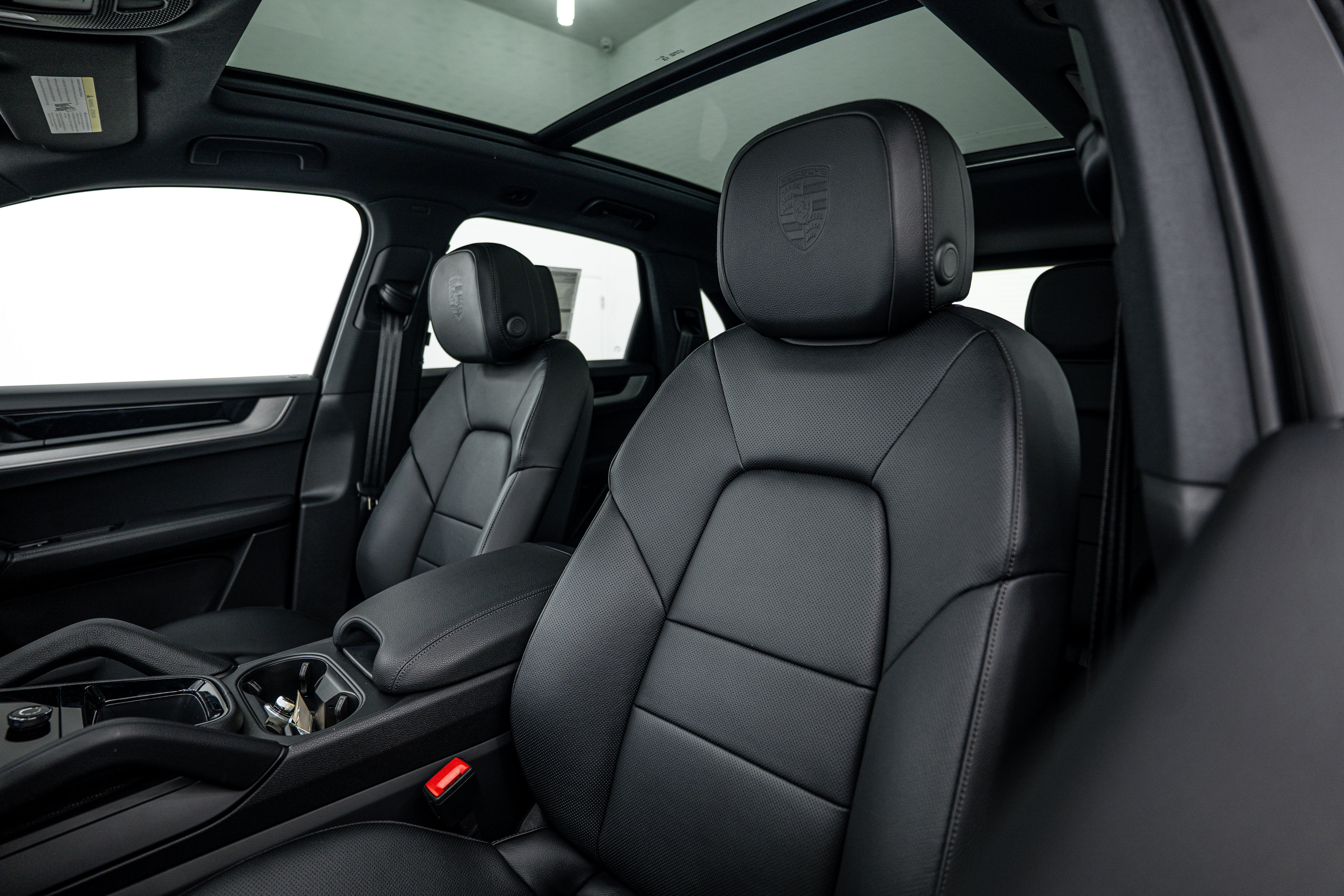 Certified 2026 Porsche Cayenne AWD/4WD image 21